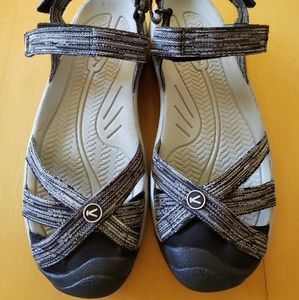 Keen Rose Sandals Black & White size 9.5 40
